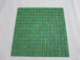 TREND VITREO obklad 103 2x2 grip 31,6x31,6 zelená